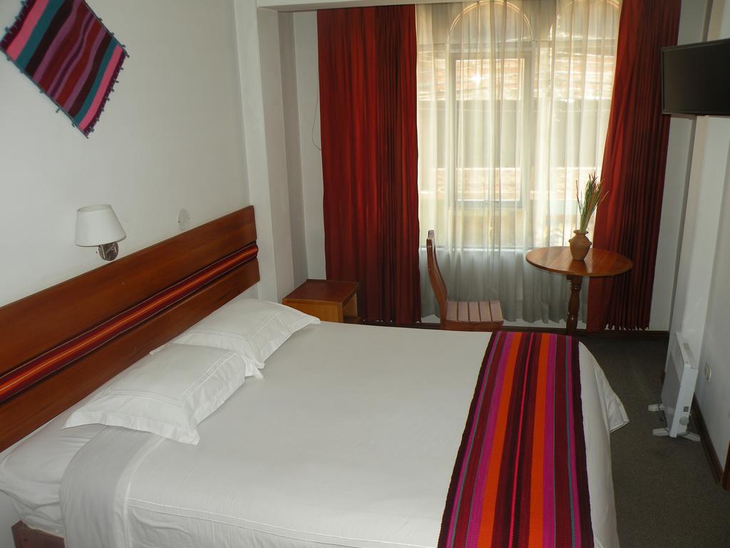 Cantuta Inn Puno Exterior photo